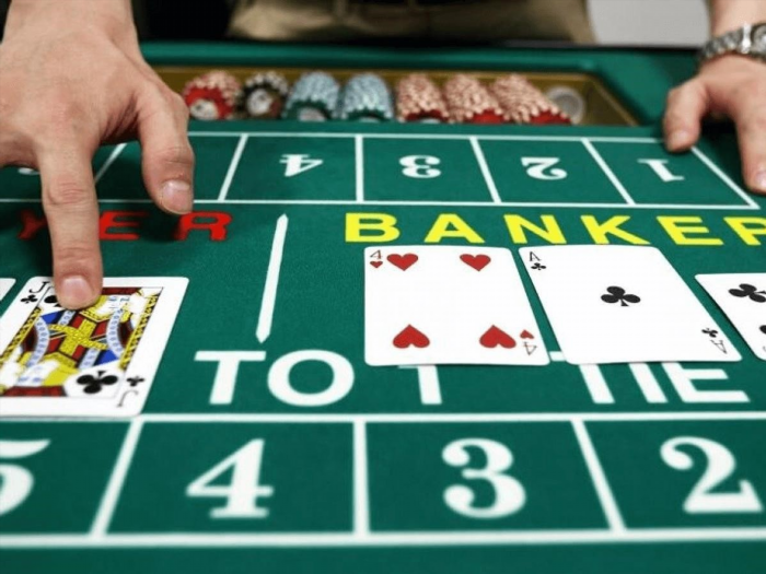 Luật chơi game baccarat là một trong những trò chơi đánh bài phổ biến trong các sòng bạc, với quy tắc rõ ràng và cách chơi đơn giản nhưng không kém phần hấp dẫn.