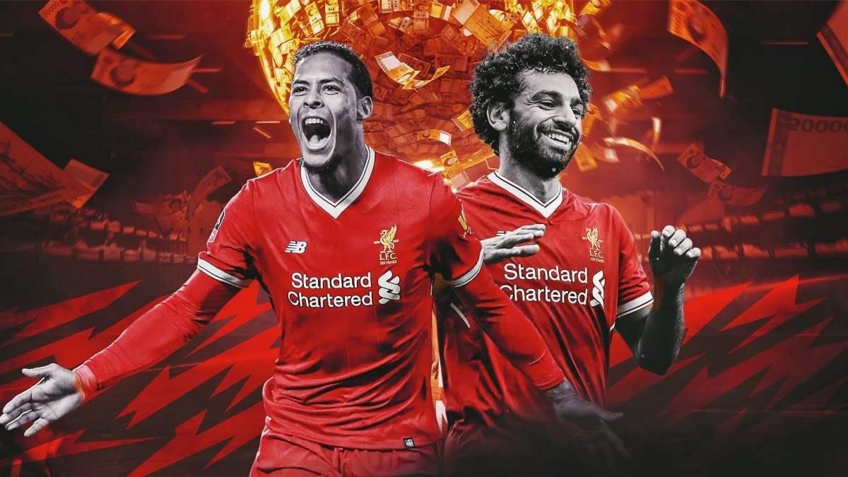 Van Dijk và Salah cùng xuất hiện trong đội hình tốt nhất của Liverpool.