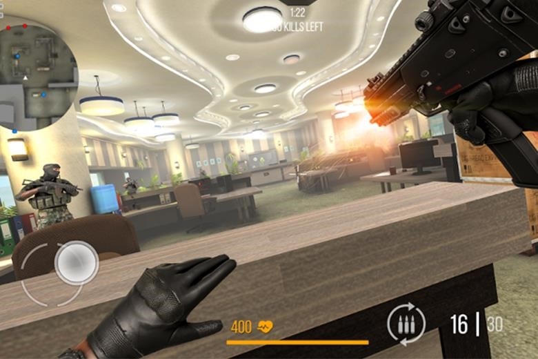 Modern Strike Online sử dụng góc nhìn người chơi