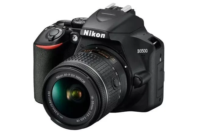 Máy ảnh Nikon D3500 trang bị màn hình LCD và cảm biến 24MP