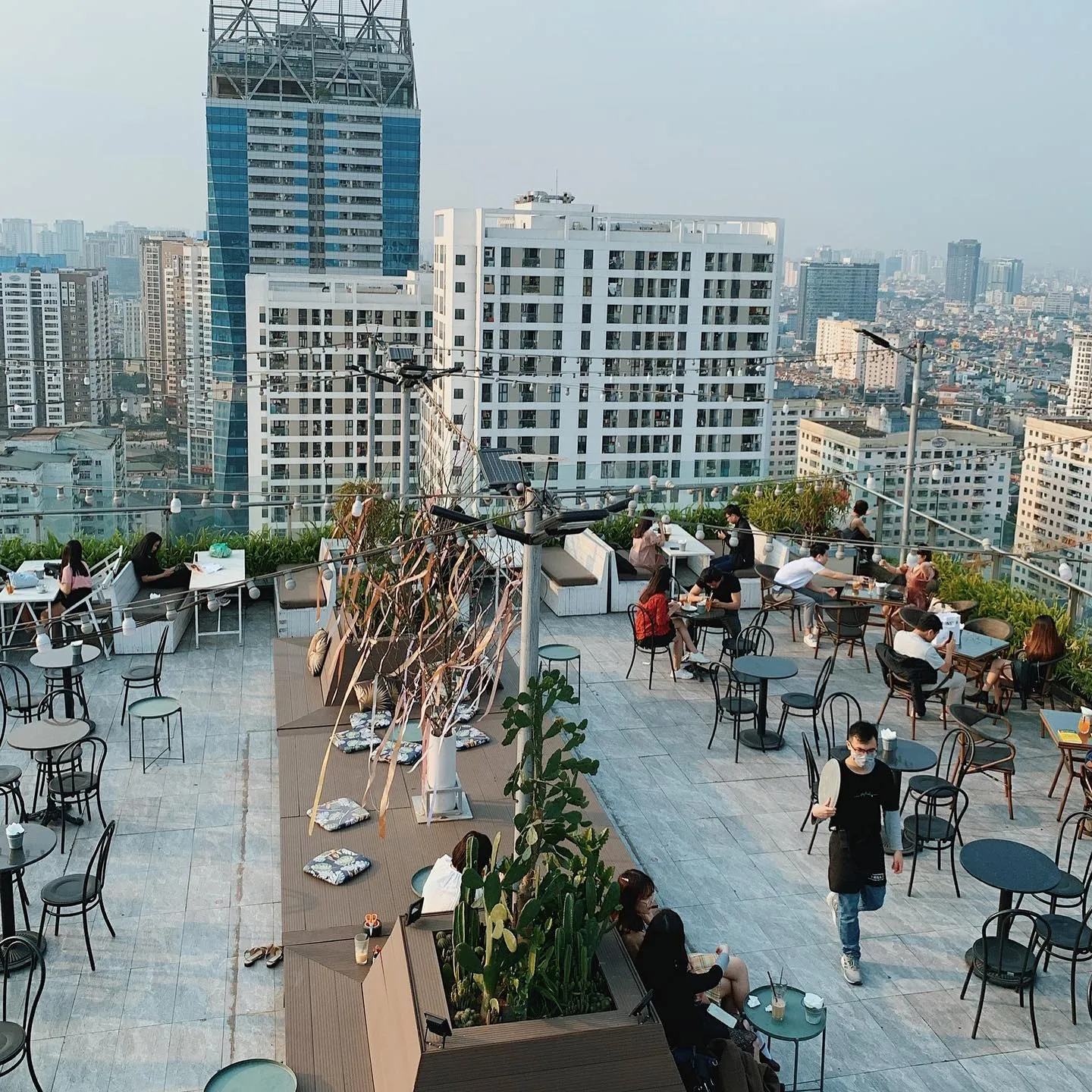 Trill Rooftop sở hữu view ngoài trời siêu xịn